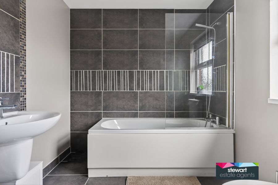 7 Wellington Park Mews