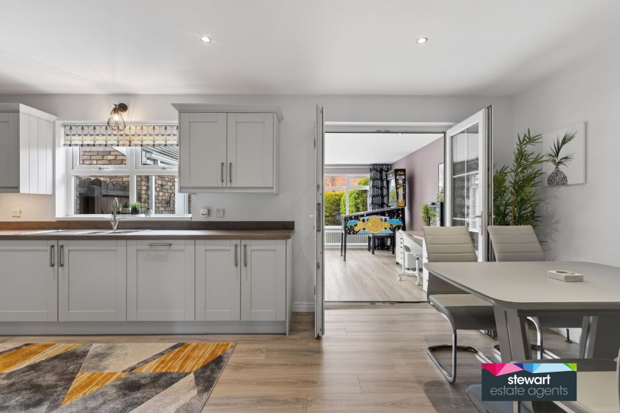 7 Wellington Park Mews