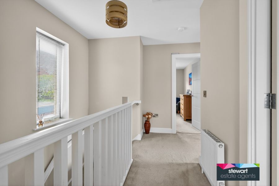 29 Moira Gate