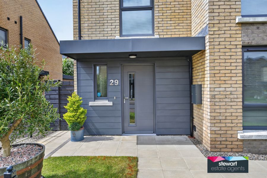 29 Moira Gate