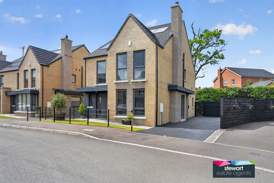 29 Moira Gate