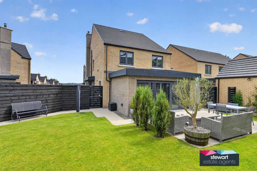29 Moira Gate