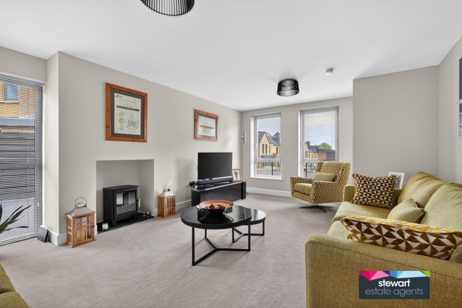 29 Moira Gate