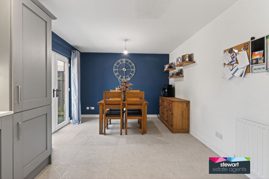 6 Edenview Gardens