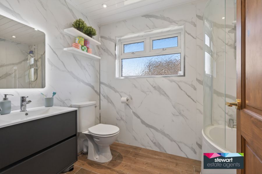 6 Edenview Gardens