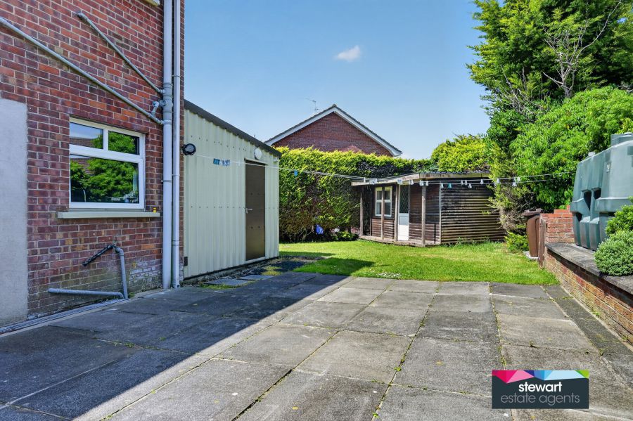 6 Edenview Gardens
