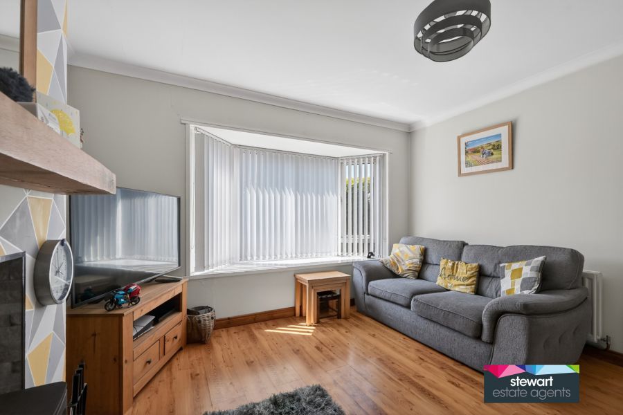 6 Edenview Gardens