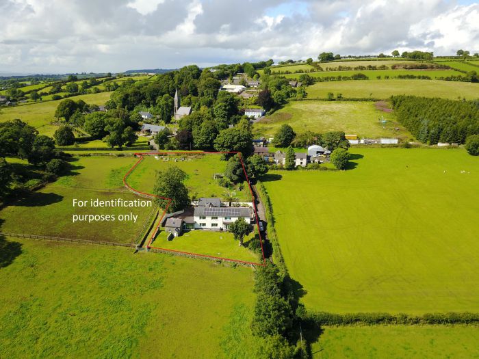 Quarry House, 2 Donegore Hill