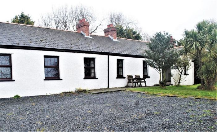 Crooked Cottage, 4 Ballyhemlin Road