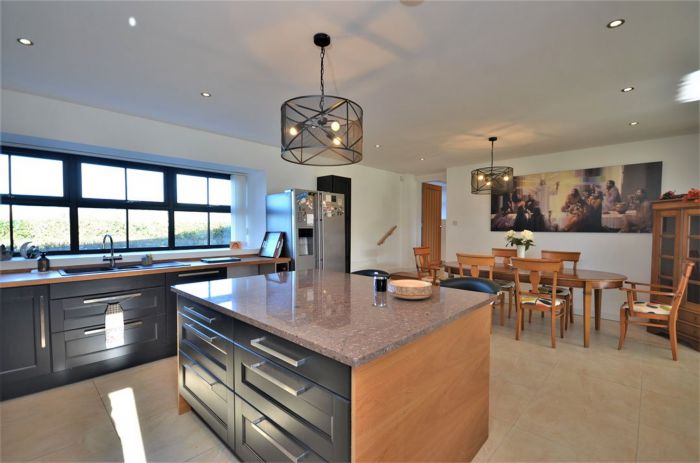1b Marlfield Road