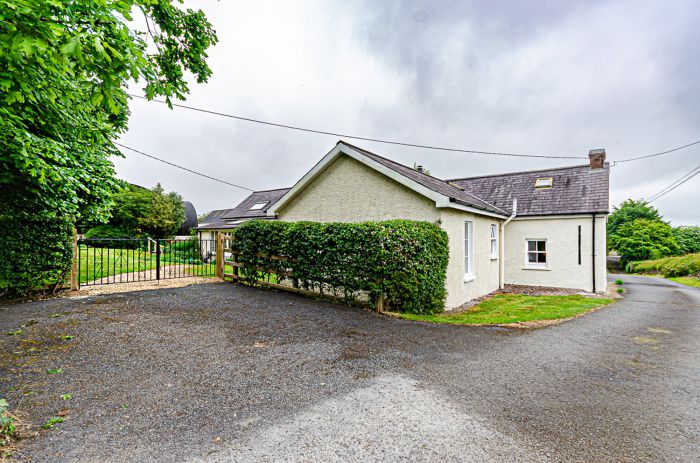 The Long Cottage, 33a Mullaghbrack Road