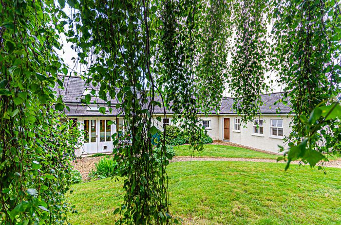 The Long Cottage, 33a Mullaghbrack Road