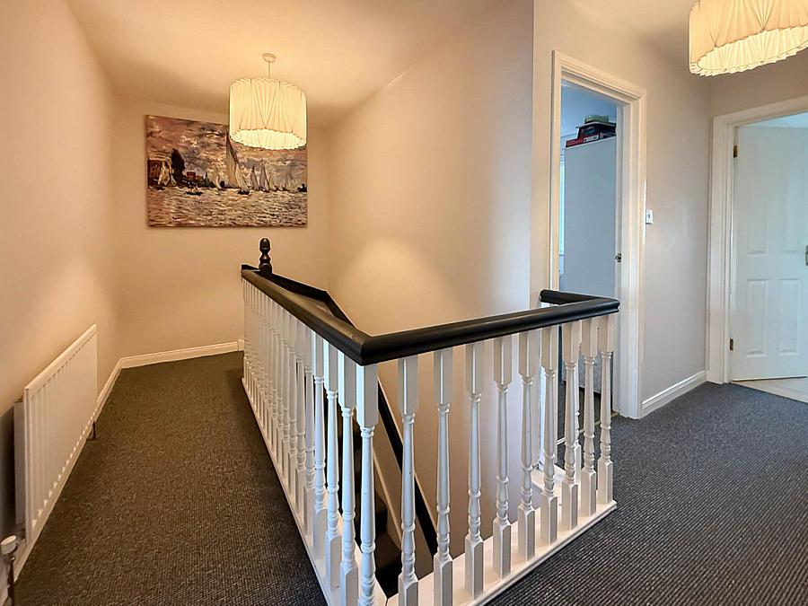 2 Abbey Close