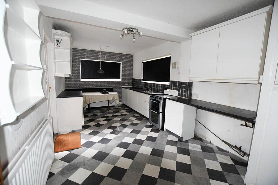 74 Willowfield Gardens