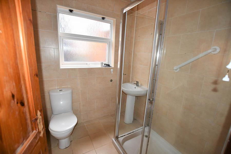 74 Willowfield Gardens