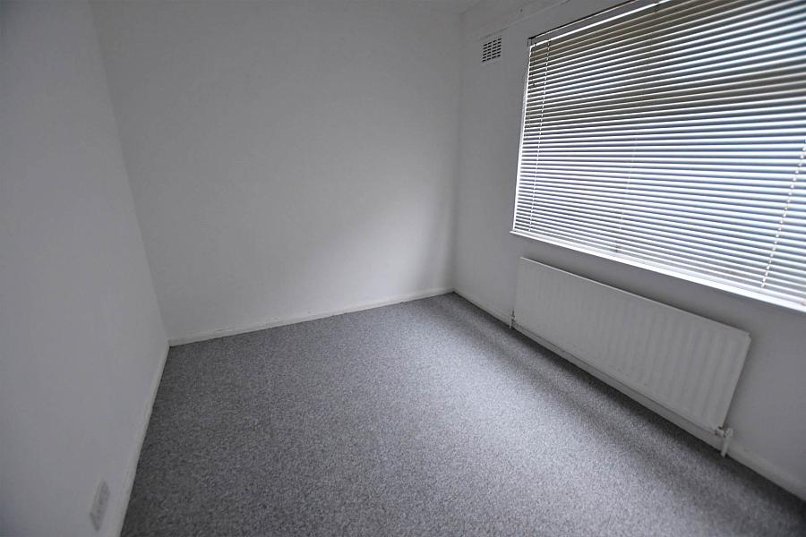 74 Willowfield Gardens