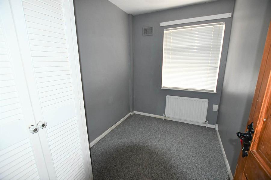 74 Willowfield Gardens