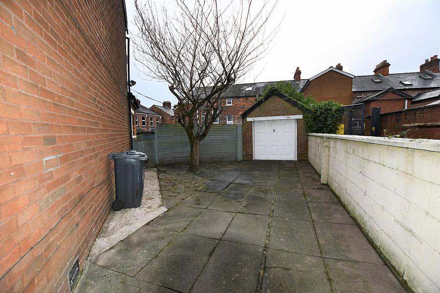 74 Willowfield Gardens