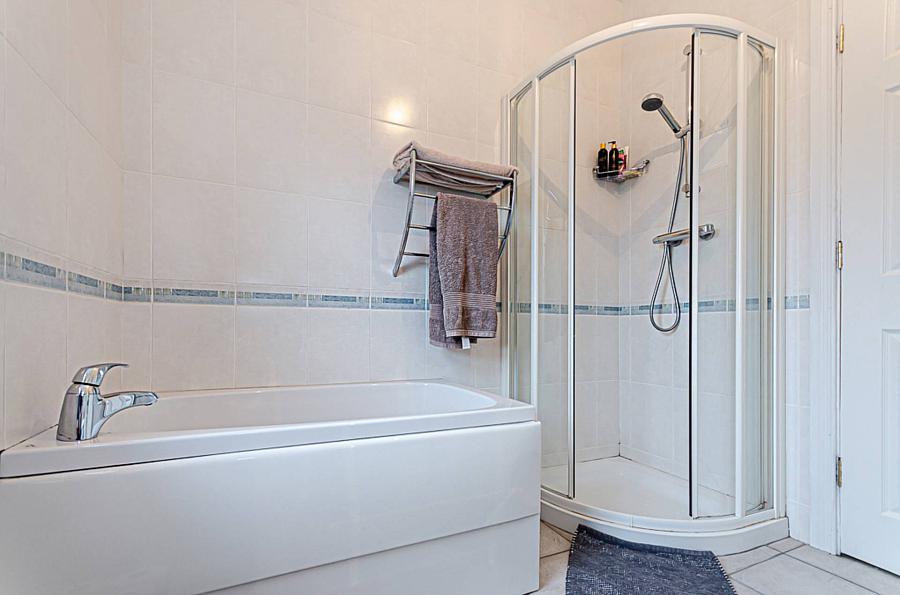 132 Ravenhill Avenue