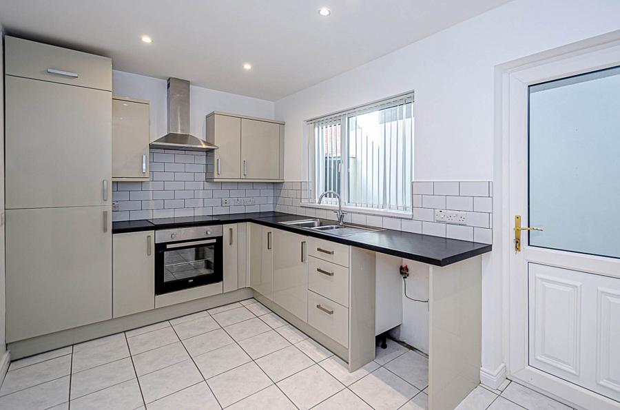 25 Belmont Avenue West