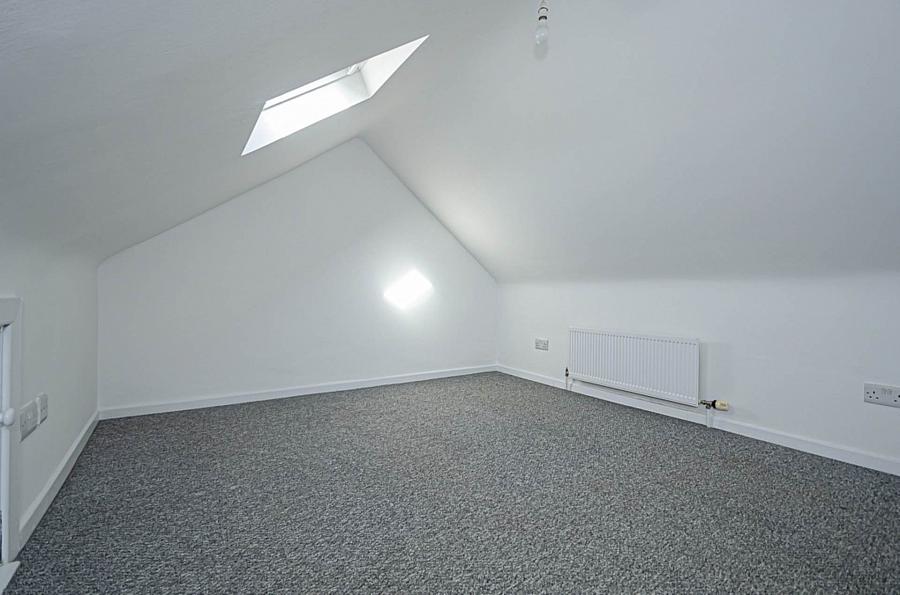 25 Belmont Avenue West