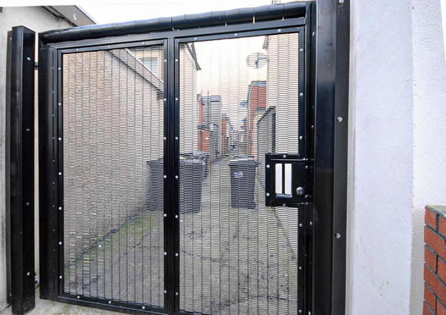 25 Belmont Avenue West