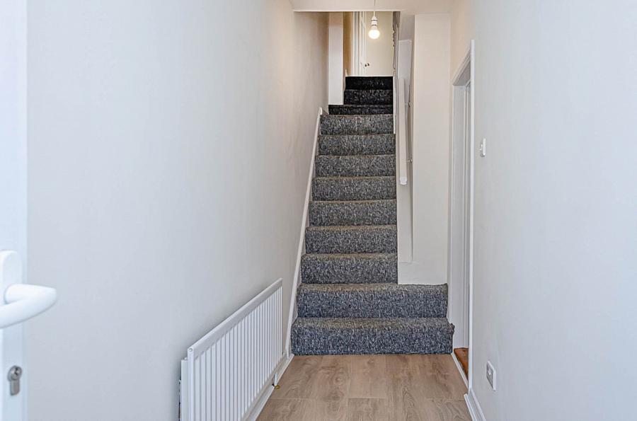 25 Belmont Avenue West