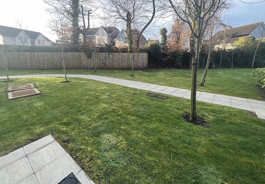 Apt      Loughan Hall