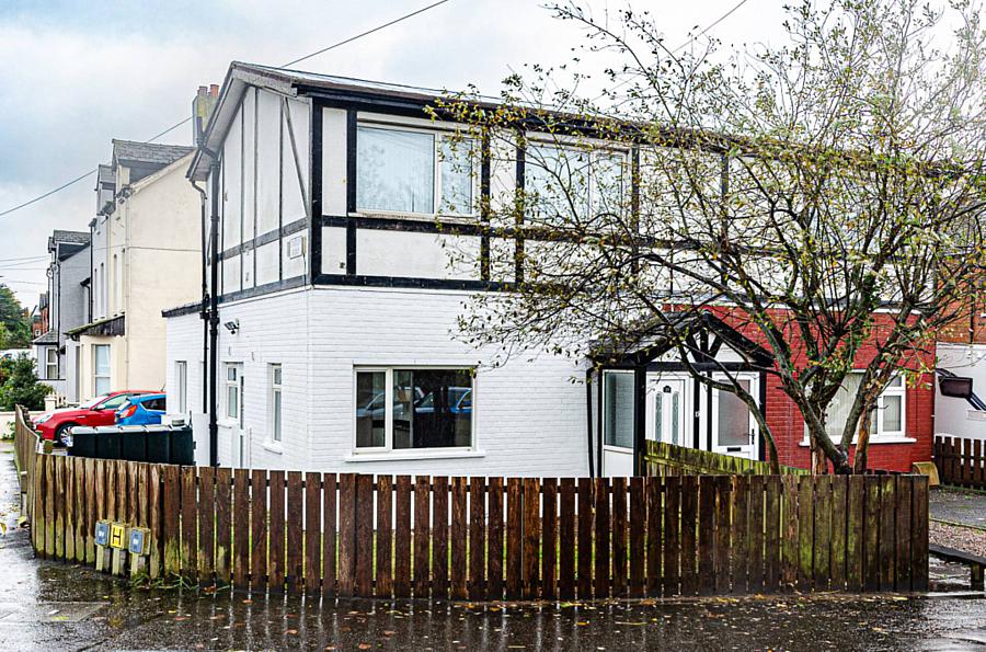 19 Inverary Drive,Sydenham, Belfast, BT4 1RB