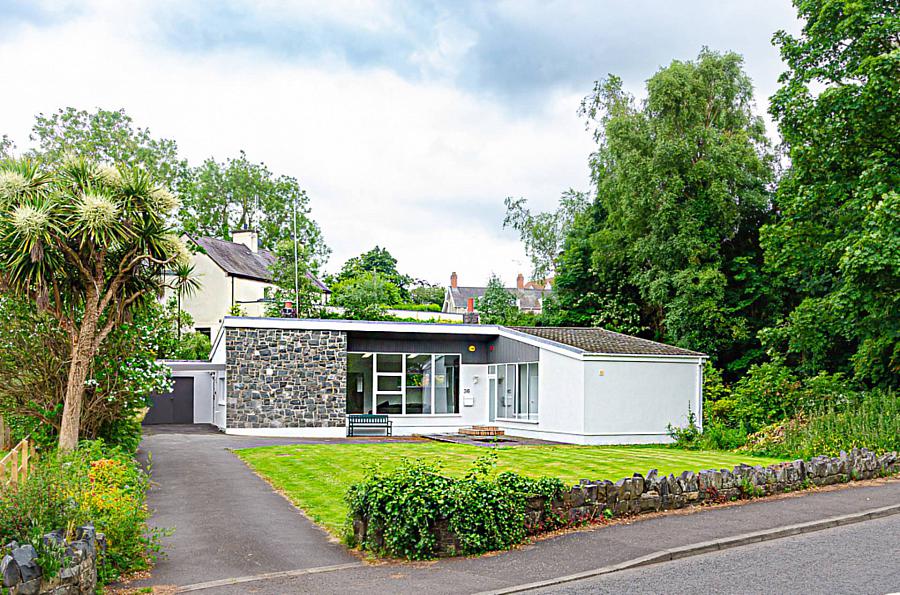 36 Fort Road, Helens Bay, Bangor, BT19 1TR