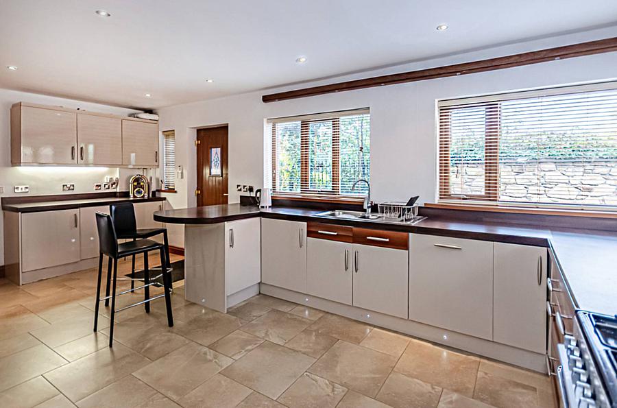 59 Onslow Gardens