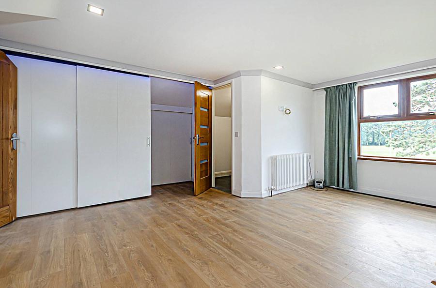59 Onslow Gardens