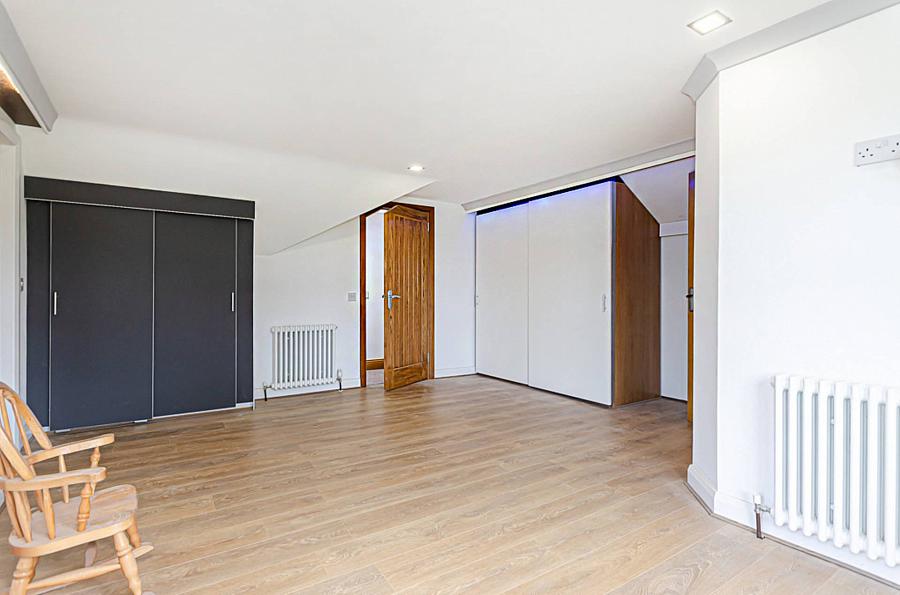 59 Onslow Gardens