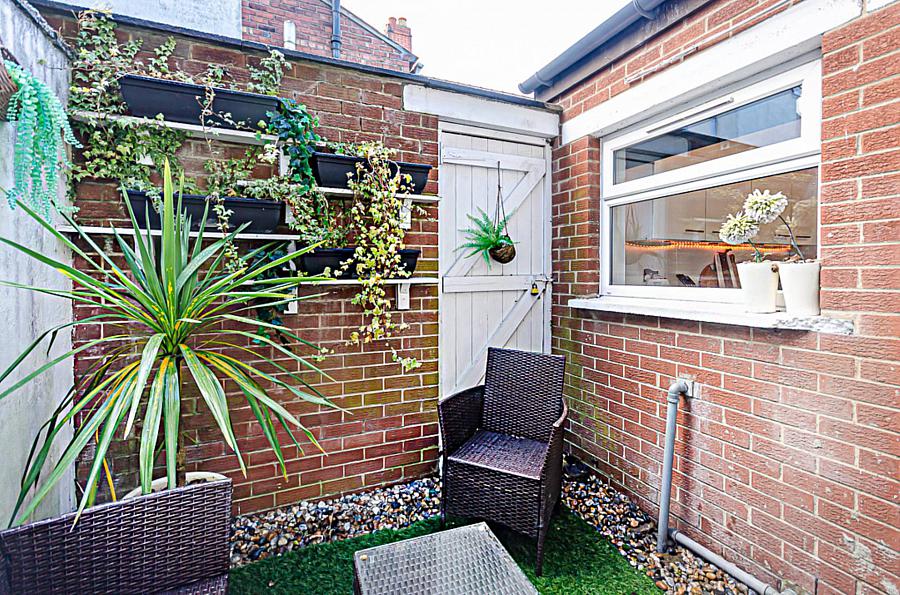 21 Willowfield Street