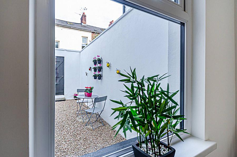 82 Richardson Street