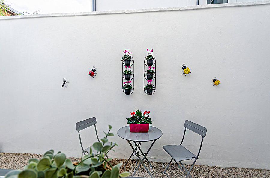 82 Richardson Street