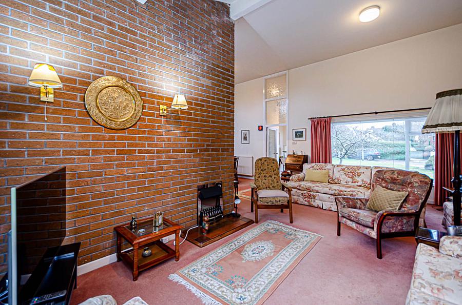 4 Cherryvalley Green