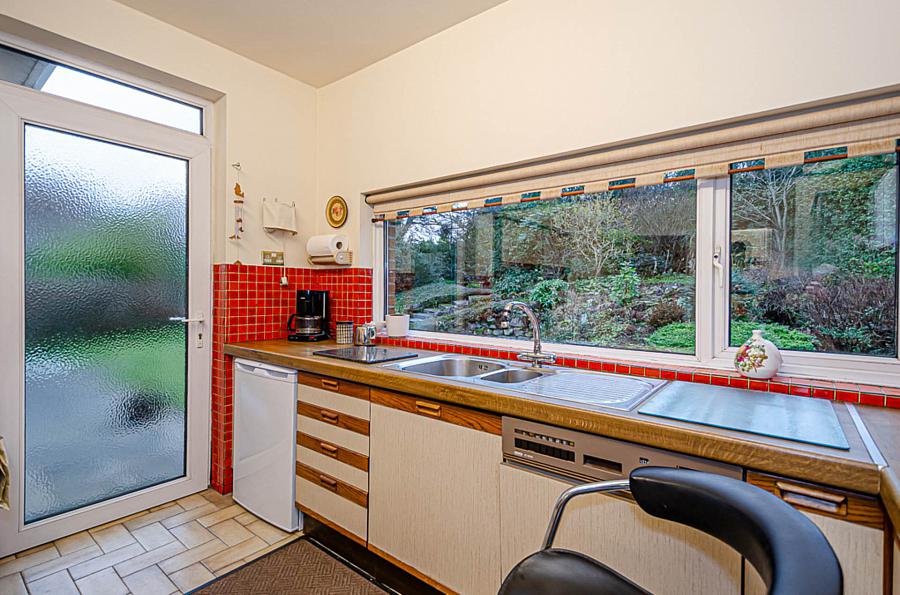 4 Cherryvalley Green