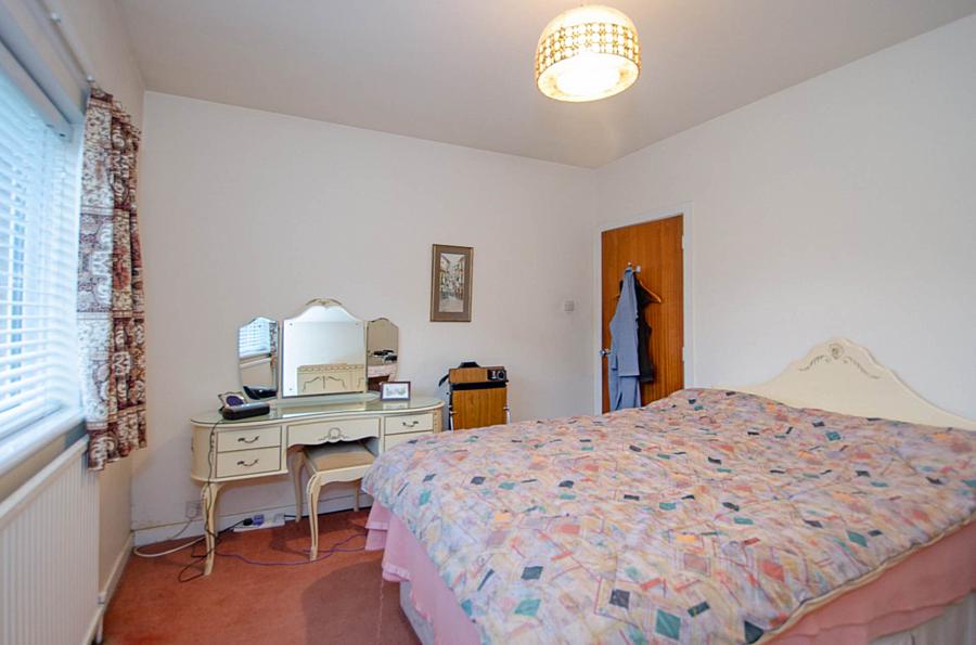 4 Cherryvalley Green