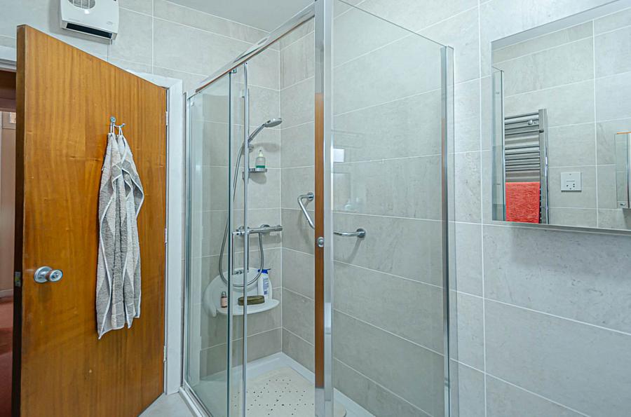 4 Cherryvalley Green