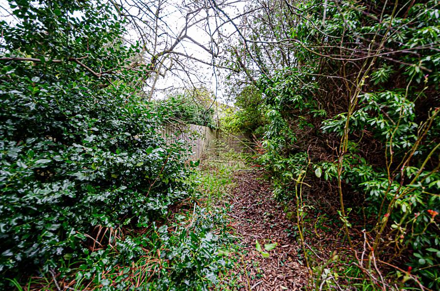 4 Cherryvalley Green