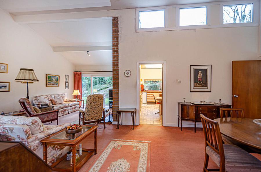 4 Cherryvalley Green