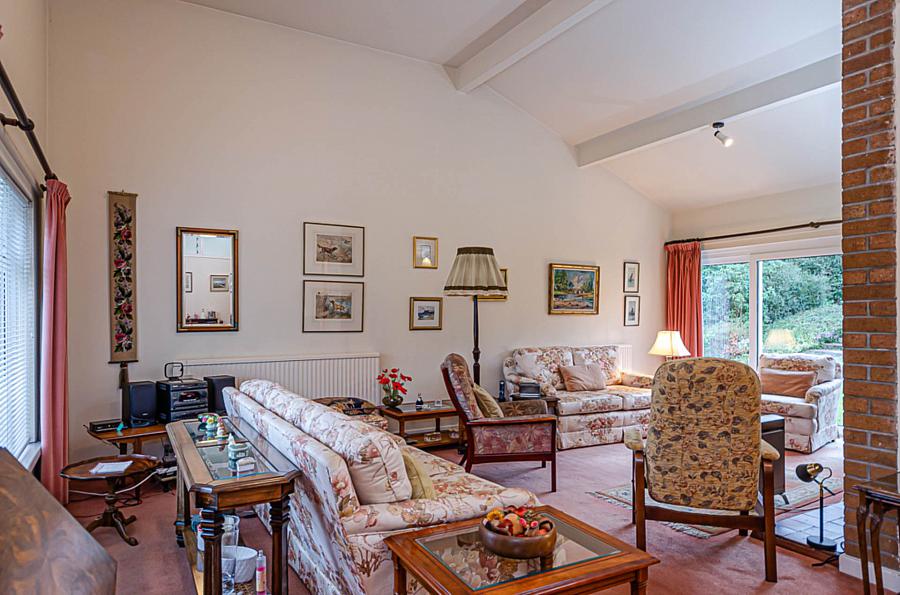 4 Cherryvalley Green