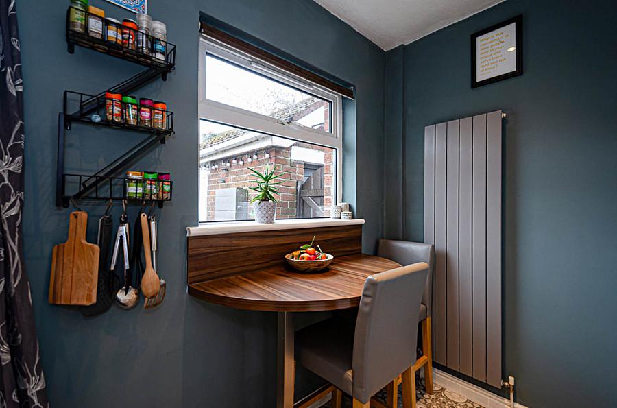 70 Willowfield Gardens