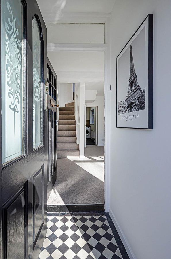 49 Willowfield Drive