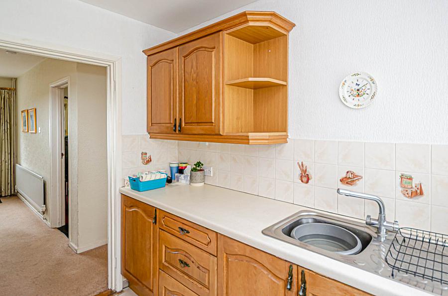 36 Downshire Park East