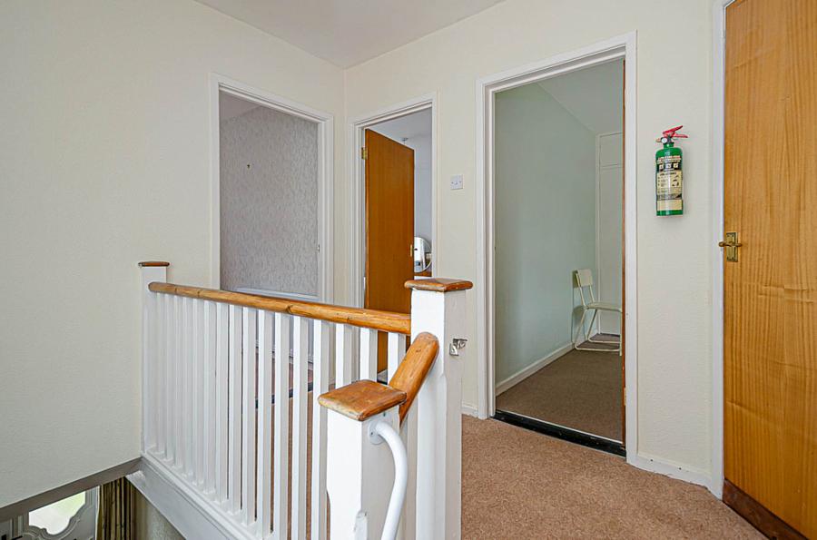 36 Downshire Park East