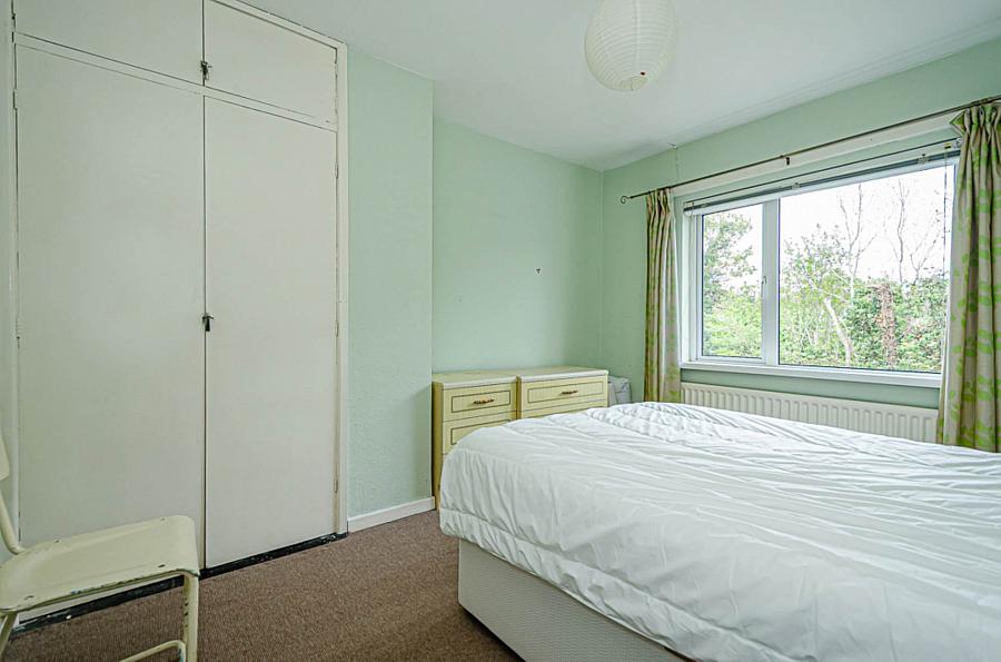 36 Downshire Park East