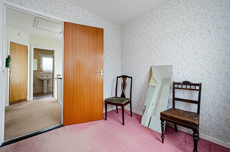 36 Downshire Park East