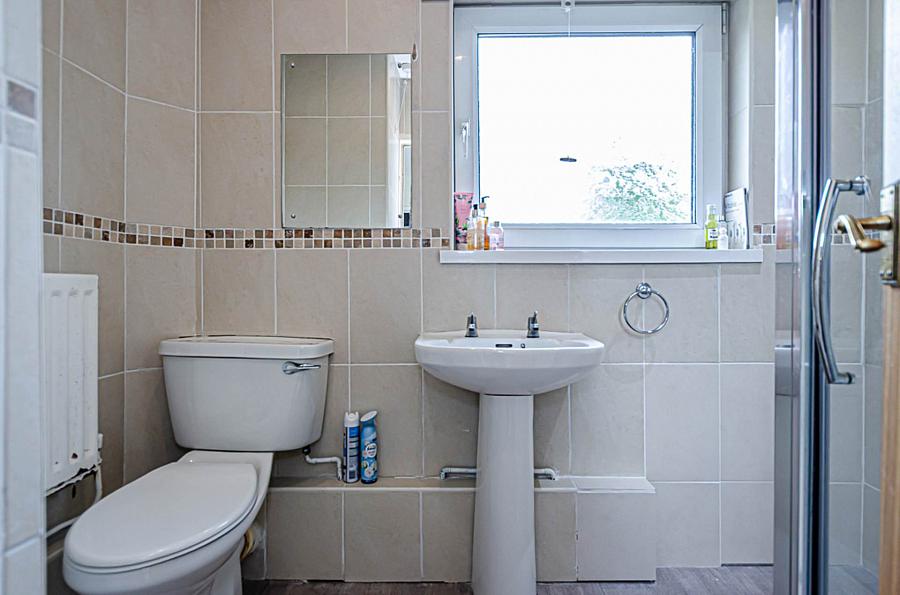 36 Downshire Park East